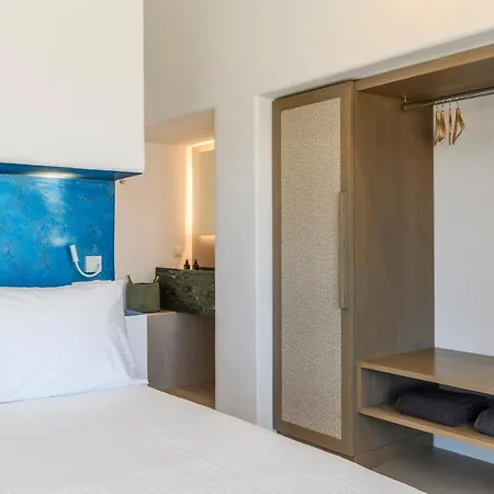 Muro Aparthotel *